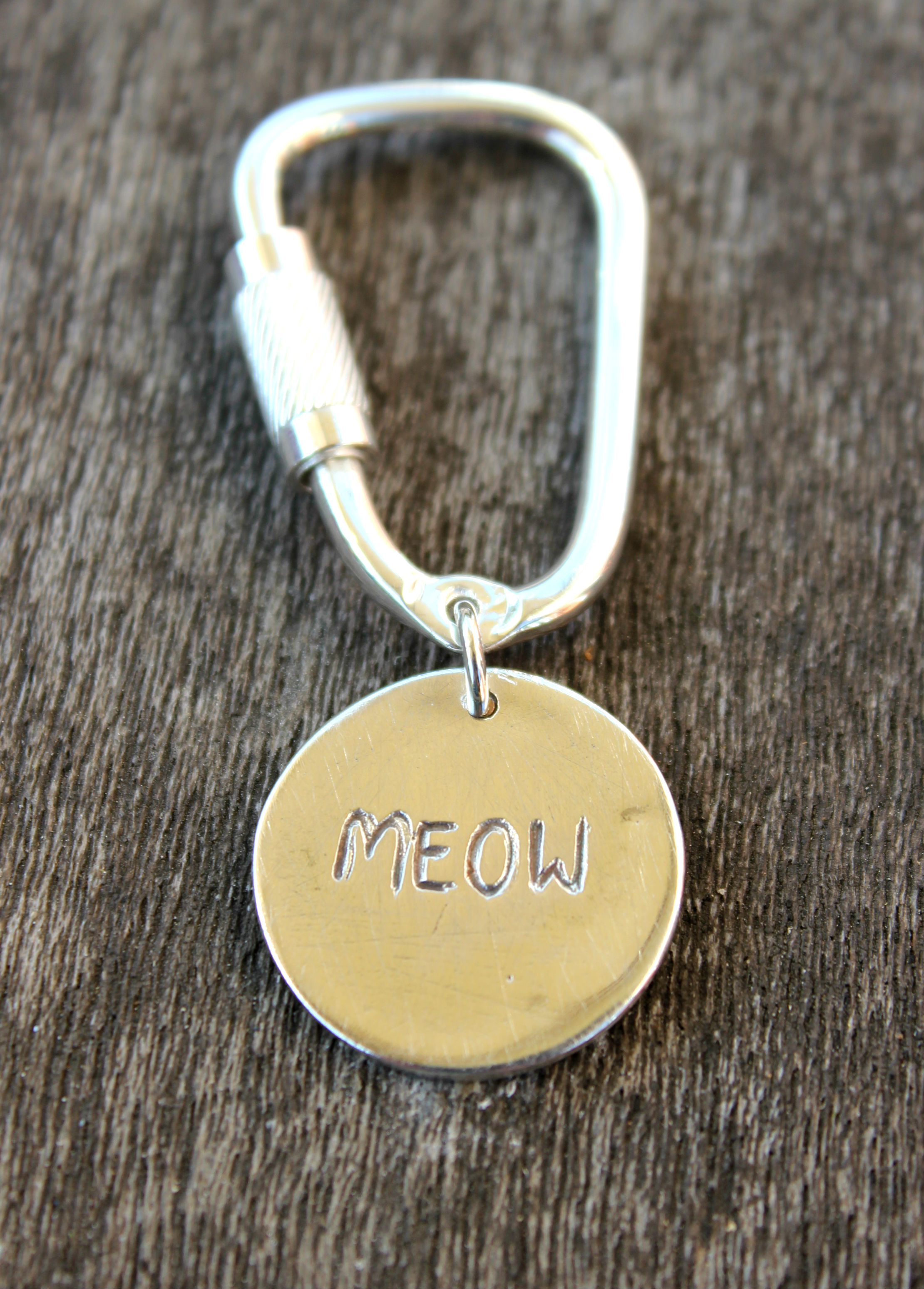 Engraving on keyring